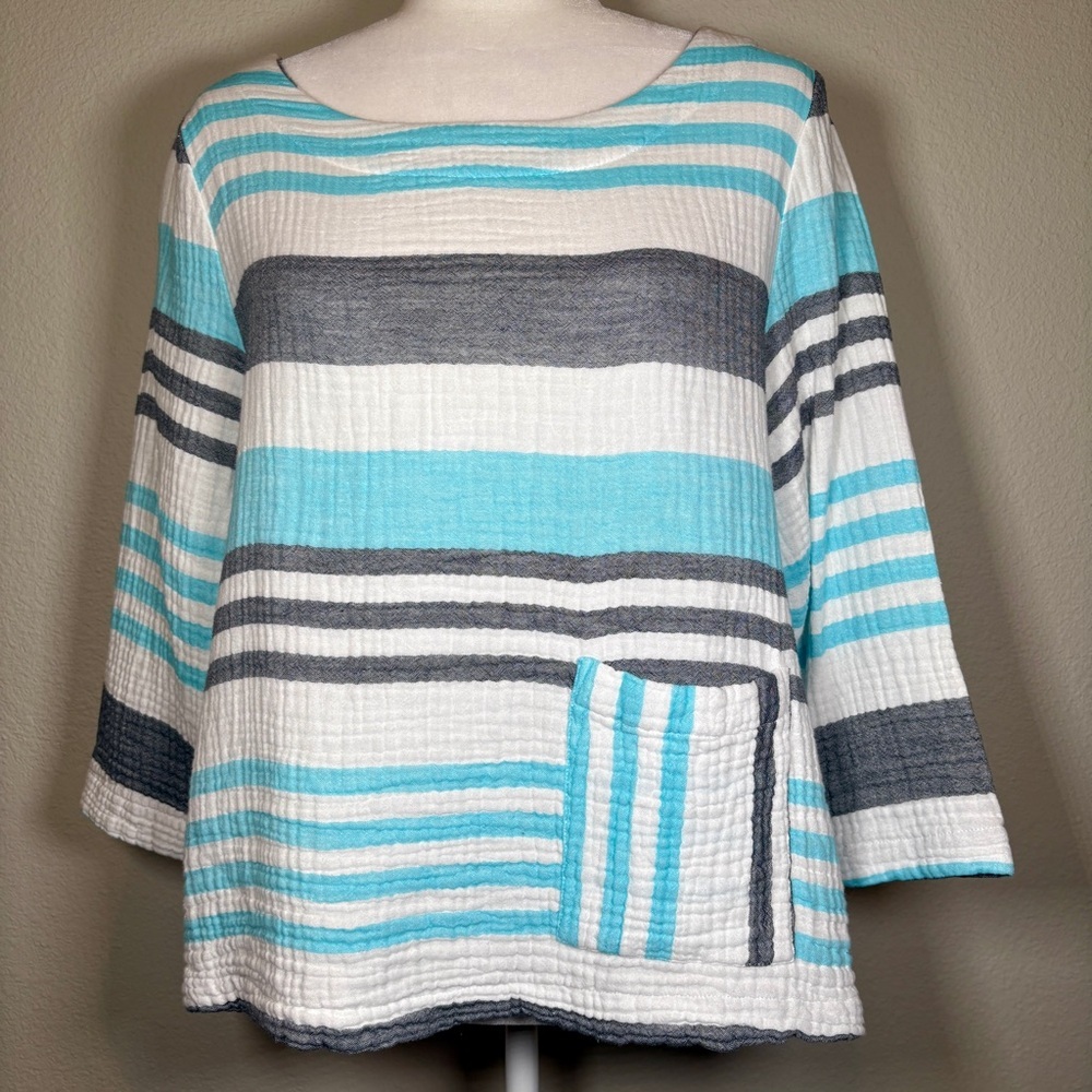 NWOT Habitat White Blue & Gray Striped Pullover Top Size Small